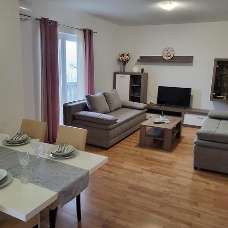 Apartmani Goga Стариград-Паклениця Екстер'єр фото