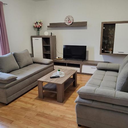 Apartmani Goga Стариград-Паклениця Екстер'єр фото